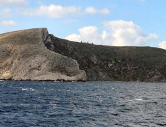 This little summer-house is situated on the narrowest point of the island, in co Folegandros, Greece Small Mill-house high above the sea Cycladic home vacation rental 2725508