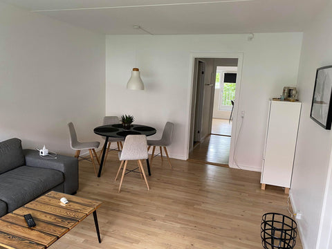 - Spacious and bright apartment.<br /><br />- Located 10-15 min from city center Copenhagen, Denmark Spacious and Bright Apartment in Copenhagen Entire rental unit vacation rental 44399089