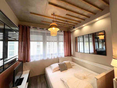 Situé au pied du métro Sans Souci , à quelques pas de l'université Lyon 3 et à q Lyon, France Nid Douillet Chic et Unique Entire rental unit vacation rental 716650169961690157