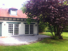 Dans un des plus beaux quartiers de Bxl, dans un écrin de verdure, petite maison Brussels, Belgium Petite maison en fond de jardin Entire home vacation rental 6609586