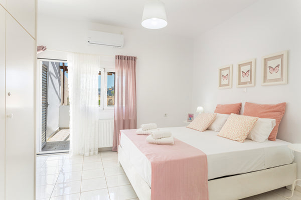 Superior House 100 s.m. with 2 bedrooms in Chania Old City, fully airconditioned  Despoinas House near Chania Venetian Port - WiFi Entire rental unit vacation rental 24271895