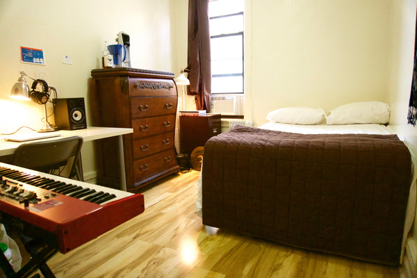Best room for Traveler or couple<br /><br />You will have <br /><br />Most beaut Taiwan Rental unit in New York · 1 bedroom · 1 bed · 1 shared bath Private room in rental unit vacation rental 16479076