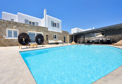 Myconian Luxury Villa , with access to a secluded sandy beach!<br /><br />Minima Greece Tohu Villa 1, 5BR,heated jacuzzi and Private pool! Entire villa vacation rental 45761238