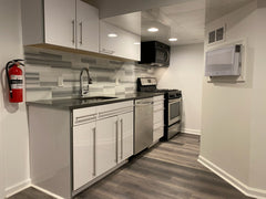 Modern 1 bedroom luxury apartment in a private house on a beautiful block in Bro New York, United States Rental unit in BROOKLYN · ★4.84 · 1 bedroom · 2 beds · 1 bath Entire rental unit vacation rental 42761547