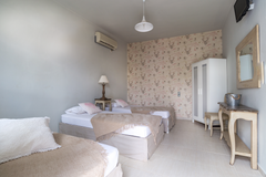 Conveniently located on a quiet side street just off the resort's Main and Strip  Superior Triple Studio, Pool View-108 Room in boutique hotel vacation rental 4098465