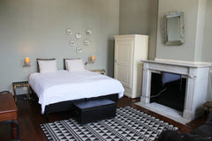 Charming city apartment in a beautiful Belle Epoque mansion. The beautiful ceili Antwerpen, Belgium comfort city apartment with balcony in town Entire rental unit vacation rental 27564444