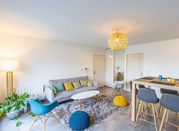 Superb apartment renovated with terrace, near the lively Brotteaux area. Exposed  APARTMENT LUMINOUS AND IDEALLY LOCATED IN LYON - 4/6 PEOPLE Entire rental unit vacation rental 39555427