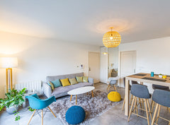 Superb apartment renovated with terrace, near the lively Brotteaux area. Exposed  APARTMENT LUMINOUS AND IDEALLY LOCATED IN LYON - 4/6 PEOPLE Entire rental unit vacation rental 39555427
