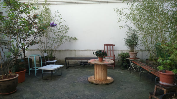 Maid’s room, 6th floor with elevator, near Oberkampf, République, and not far fr Paris, France Small studio 11e arrondissement Entire rental unit vacation rental 6605998