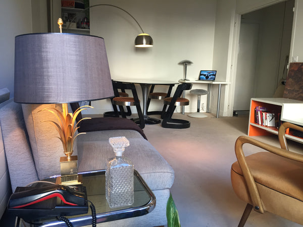 Welcome in Paris,<br /><br />Classic one-bedroom parisian flat (47 sqm) at 20 mi Paris, France Calm and design apart. 1,5km from Champs Elysée Entire condo vacation rental 5394945
