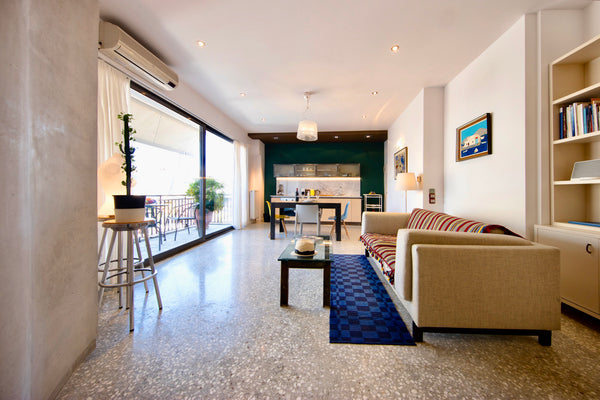 This upscale 65m2, one-bedroom apartment is located above an art space and withi Morainvilliers, Île-de-France, France The Kerameikos Hideaway, renovated 1-BDRM apt Entire rental unit vacation rental 23423162