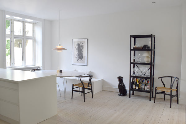 Newly renovated, spacious three-room apartment (89m²) in Central Frederiksberg,  Copenhagen, Denmark Peaceful apartment in the heart of Frederiksberg Entire rental unit vacation rental 35103325