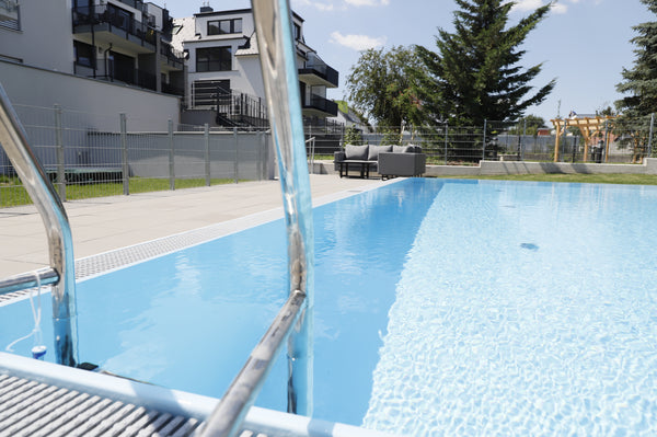 Highlights: Large patio, brilliant view, *air-conditioning*, community pool in t Vienna, Austria Rooftop Terrace, free garage parking and Pool! Entire rental unit vacation rental 40770534