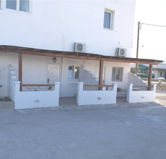 n<br /><br /><b>The space</b><br />Vera rooms  is very close to the 0,9 km Mykon Greece Vera's Apartmens Cycladic home vacation rental 28220138