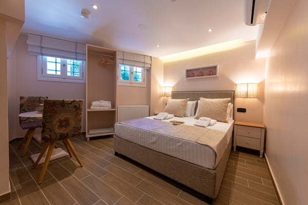 Rodi  (in english pomegranate) is a cute, lovely and fully equipped apartment fo Athens, Greece IPELHOME - APARTMENT RODI Entire rental unit vacation rental 50115184