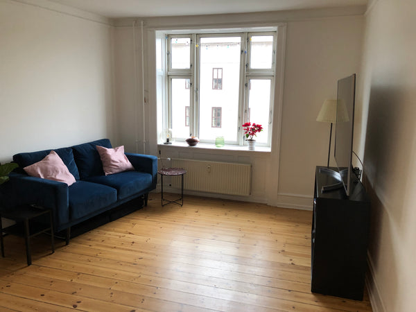 Nyd det simple liv i denne fredelige og centralt beliggende bolig. Med kun 100m  Copenhagen, Denmark Dead central in uptown Østerbro Entire condo vacation rental 54035461