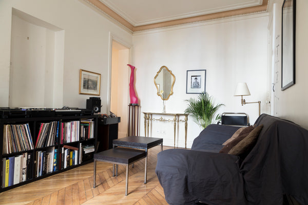 Profitez d'un appartement spacieux donnant sur une charmante cour à l'élégance t Paris, France Loft d'artiste parisien - 60m2 Entire rental unit vacation rental 7077946