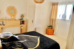 Un charmant appartement spacieux de 45m2, entièrement rénové en 2021, avec clim, Lyon, France Un nid chaleureux Entire rental unit vacation rental 51857879