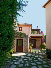 Drosostalida can host in its spacious rooms 2-3 visitors. On the ground floor th Piskopiano, Greece Traditional House Drosostalida in Archanes Entire villa vacation rental 11996402