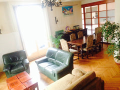 Situé à 10 minutes à pied du cœur de Lyon, cet appartement d’environ 130 m² perm Lyon, France Appartement 130 m², 6 à 9 personnes Entire rental unit vacation rental 22072784