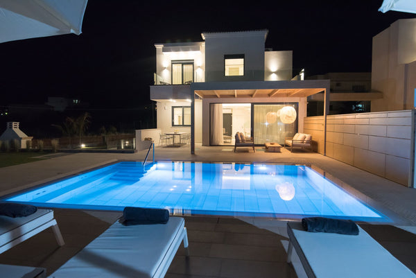 Composition: 2x kitchen, 3x bedroom, 3x bathroom<br />Amenities: iron & ironing   Villa Mariba White by Estia Entire villa vacation rental 568650893236998113