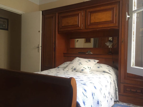 Chambre privée calme dans un appartement situé en plein cœur de Paris donnant su Paris, France Chambre privée au centre de Paris Private room in rental unit vacation rental 21270397