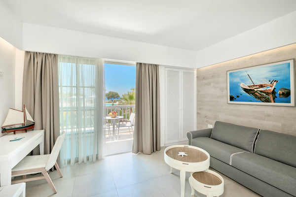 Το White Pearls Hotel ατενίζει με χάρη στην περιοχή Λάμπη της κοσμοπολίτικης πόλ Greece WHITE PEARLS ADULTS ONLY VILLA 4 PERSONS PSERIMOS Room in boutique hotel vacation rental 28705589