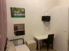 Agréable studio au cœur de Paris. Très pratique, le studio se situe au 1er étage Paris, France Comfortable Apartment in the Heart of Paris Entire rental unit vacation rental 28757796