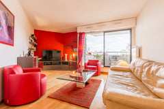 Large two rooms with a sunny terrace<br /><br /><b>The space</b><br />Large two   Large 2 rooms flat with a terrace Entire rental unit vacation rental 11247529