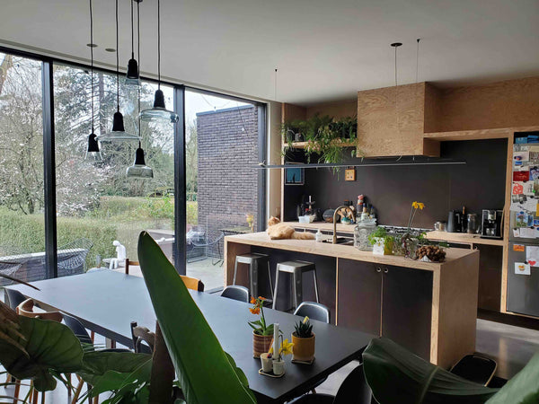 Geniet van deze oase van rust, licht, ruimte en groen.<br />Sta versteld van de  Ghent, Belgium Stijlvolle stadswoning met zonnige tuin en kat. Entire home vacation rental 579644293444824706