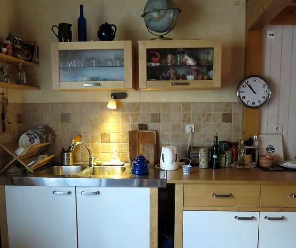 Artiste souvent en déplacement je loue mon échoppe très agréable de 80 m2 avec j Bordeaux, France Maison bois agréable  centre Bordeaux Entire loft vacation rental 20510572