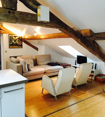 My home is a typical parisian cosy-flat ideal for two people. Under the roof, ch Paris, France Top of the building near BASTILLE Entire rental unit vacation rental 6468937