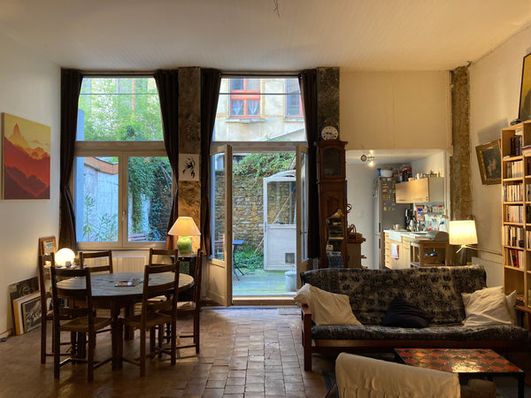 <b>The space</b><br />Apartment with lots of character, weaver style, in typical Lyon, France Apt Canut avec cour et jardin. Idéal 1-3 personnes Entire rental unit vacation rental 28705590