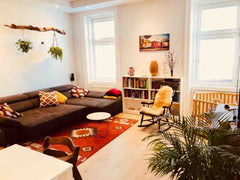 DU möchtest Stadt, Natur und Gemütlichkeit verbinden? Dann bist DU in unserer Wo Vienna, Austria Sunny and colorful flat Entire rental unit vacation rental 54114333