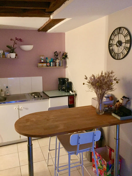 Ce logement parfaitement situé offre un accès facile à tous les sites et commodi Paris, France Cocon au cœur de Paris Entire rental unit vacation rental 19673519