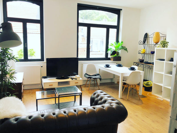 Quiet and charming 1-bedroom apartment available in Brussels' center. <br />Cent Madrid, Spain Charming apartment in Brussels' center Entire rental unit vacation rental 36225422