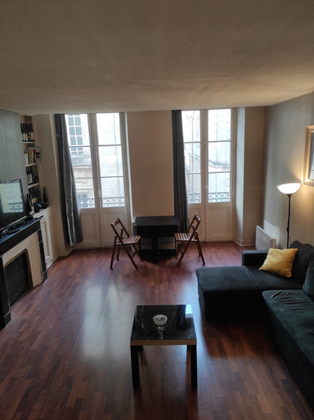 Chambre dans un logement situé en plein centre Bordeaux dans une des rue la plus Capital District, Venezuela Chambre dans confortable appart en Bdx centre Private room in rental unit vacation rental 613140504865934604