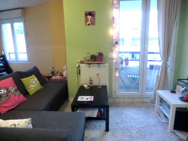 Logement idéal pour deux personnes, avec un lit double et un canapé lit très con Pugny-Chatenod, France Studio cosy & lumineux avec balcon Entire rental unit vacation rental 12182432