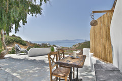 One bedroom modern apartment with fully equipped kitchen offering uninterrupted  Mikonos, Greece Lilly's sunset suite - BEST location above town Entire rental unit vacation rental 27672616