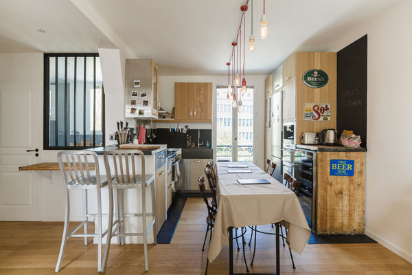 One bed room apartment, comfortable, well connected, and ideally located to expl Paris, France Cosiest loft in the center of paris Entire rental unit vacation rental 4775704