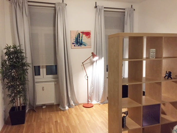 bright, friendly  studio in vibrant neighborhood with restaurants, shops nearby. Vienna, Austria charming studio, ideal location Entire rental unit vacation rental 6733817