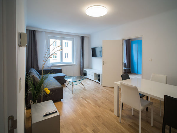 Diese neue, ausgesprochen freundliche, helle 2-Zimmer Wohnung erwartet Sie!<br / Klosterneuburg, Austria TOP renovierte, zentral gelegene Wohnung Entire condo vacation rental 24093696