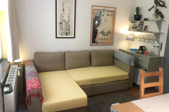 Dans un cadre atypique et plein de charme d’une arrière-maison à Ixelles, vous t Ixelles, Belgium Beautiful  Room close to EU and City Centre Private room in rental unit vacation rental 27455884