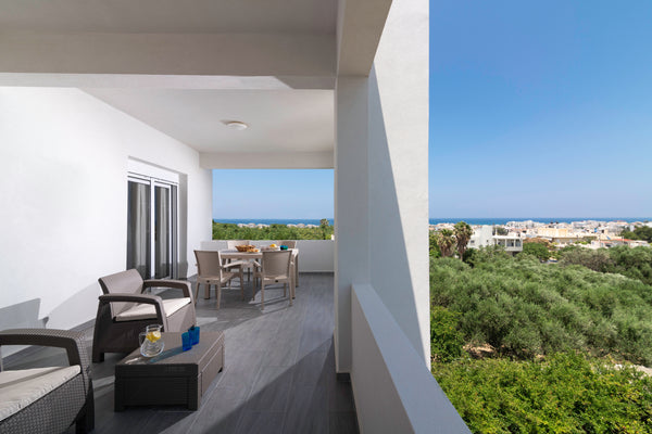 Bright, comfortable, newly built 2 bedroom apartment located 15 minutes by foot   Belle vue Entire rental unit vacation rental 35561193