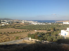 Appartement tout confort dans une jolie maison de style cycladique sur un terrai Marseille, France Appartemt paros Cyclades  vue mer Entire home vacation rental 5214582