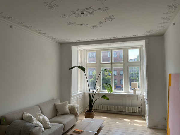 Nyd en stilfuld oplevelse i denne centralt beliggende bolig lige ved Søerne. Copenhagen, Denmark Skøn lejlighed ved Søerne Entire condo vacation rental 675857417233126462