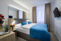 double/twin room in hotel White Lion<br /><br /><b>The space</b><br />The Hotel   Moder hotel room for two Room in boutique hotel vacation rental 28167030