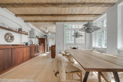 City apartment located close to the city center in a vibrant area.  Perfect apar  City apartment perfect for a family or group! Entire rental unit vacation rental 35983677