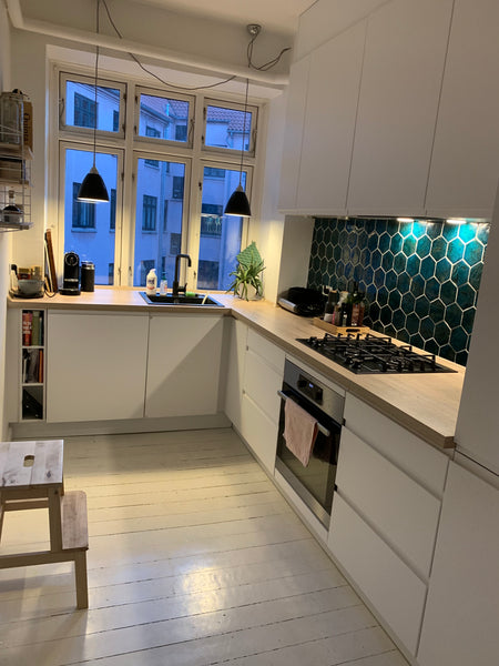 Hi Guys,<br /><br />Nice apartment in the heart of Vesterbro. <br /><br />It is  Copenhagen, Denmark Coxy and cheap apartment at Vesterbro Copenhagen Entire rental unit vacation rental 49192619