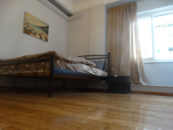 Genieße deinen Aufenthalt in diesem großen Zimmer mit Aircondition in einem neu  Graz, Styria, Austria Großes Zimmer Nähe Zentrum Private room in rental unit vacation rental 565145210888381651